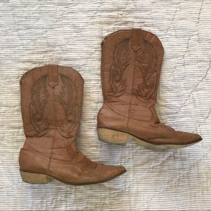 Coconuts gaucho tan women’s cowboy boots size 7.5
